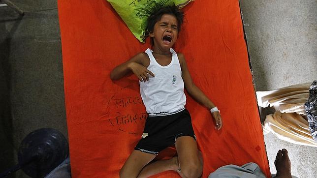 Se entrega la directora del colegio indio en el que murieron intoxicados 23 niños