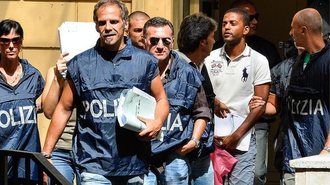 Golpe a la mafia en Italia en dos grandes operaciones con más de cien detenidos