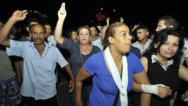 Un ministro tunecino acusa a los salafistas del asesinato del opositor laico Brahmi