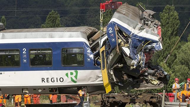 Un error del maquinista, principal hipótesis del accidente de trenes en Suiza