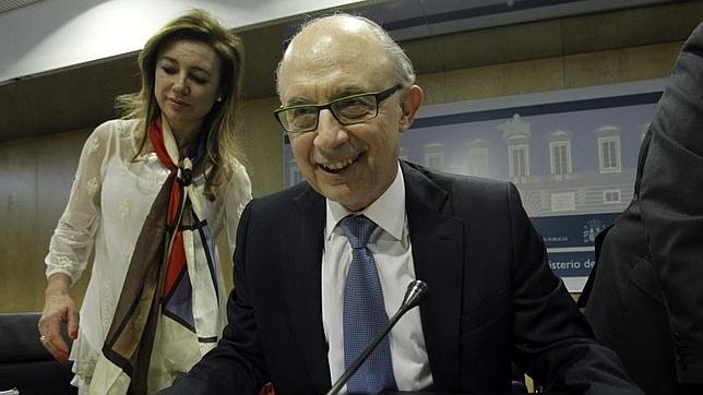 Montoro impone el déficit a la carta a las comunidades solo para 2013