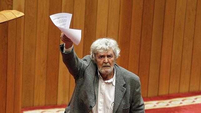 El líder nacionalista Beiras espeta al Gobierno: «Los muertos son suyos»