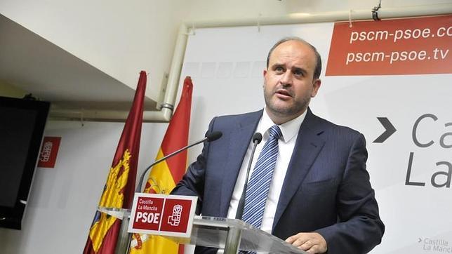 Guijarro reconoce que «no está cómodo» con el comportamiento del PSOE en el pleno