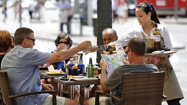 Más de 12.000 personas consiguieron un puesto de trabajo en julio en Galicia
