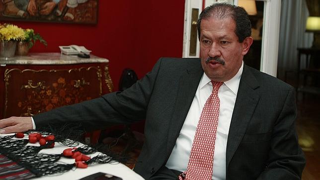 El vicepresidente de Colombia arremete contra los bancos, que, según él, «viven de la especulación»