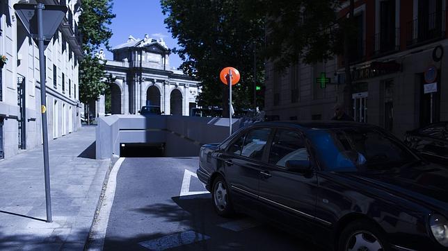 Competencia multa con 35 millones a 17 empresas y dos asociaciones de alquiler de coches