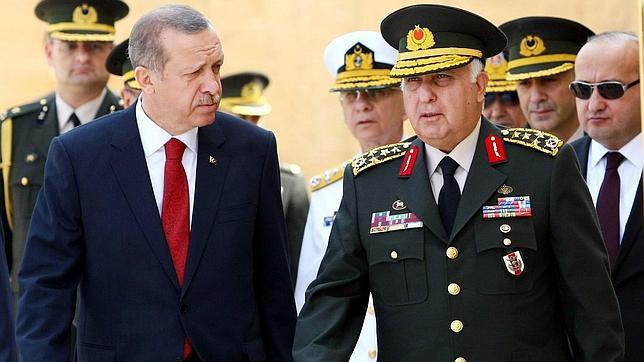 «Conspiranoia» en el entorno de Erdogan