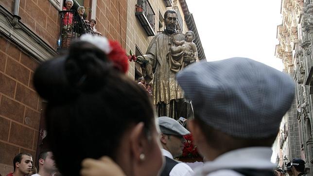 Fervor popular durante la procesión de San Cayetano