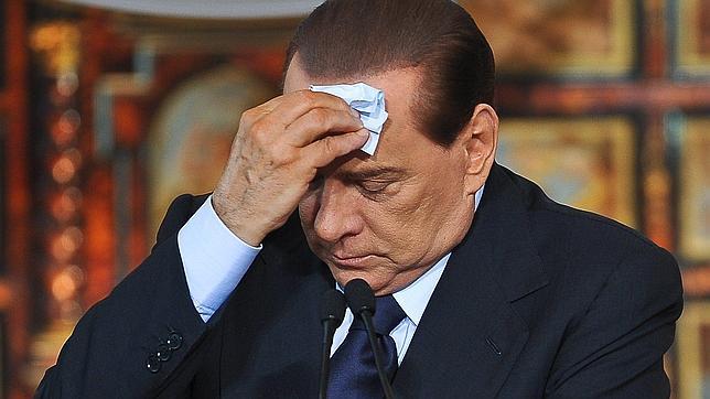 Berlusconi no renuncia a la política y desea que los italianos abran sus ojos