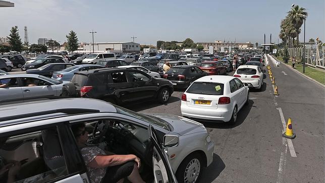 Protesta de España a Londres por grabar a guardias civiles en Gibraltar
