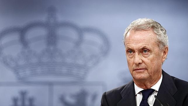 Morenés enmarca en la «total normalidad» la operación de los buques británicos