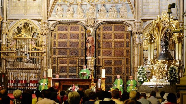 El Octavario recuerda el «cordón filial» que une a la Virgen con su hijo