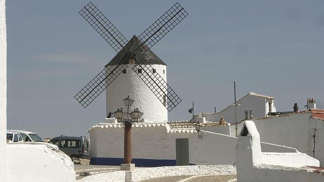 Los molinos de viento de Campo de Criptana custodian la localidad