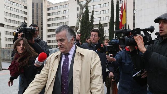 Ruz reclama al PP los dos ordenadores que Bárcenas tenía en su despacho