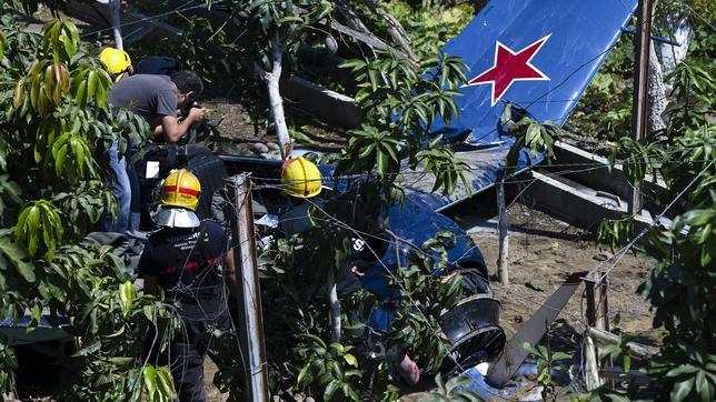 Fallece el hombre herido tras estrellarse la avioneta en la que viajaba en Vélez-Málaga