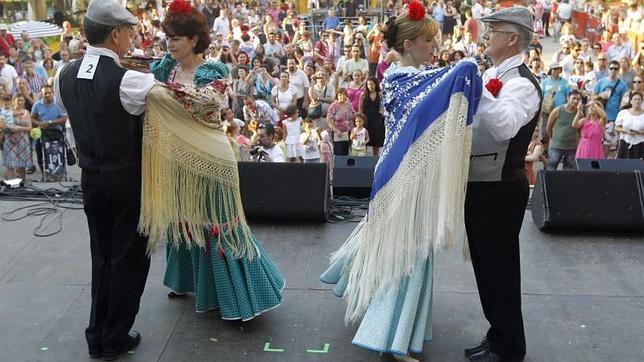 Concurso de chotis en las fiestas de La Paloma de este año