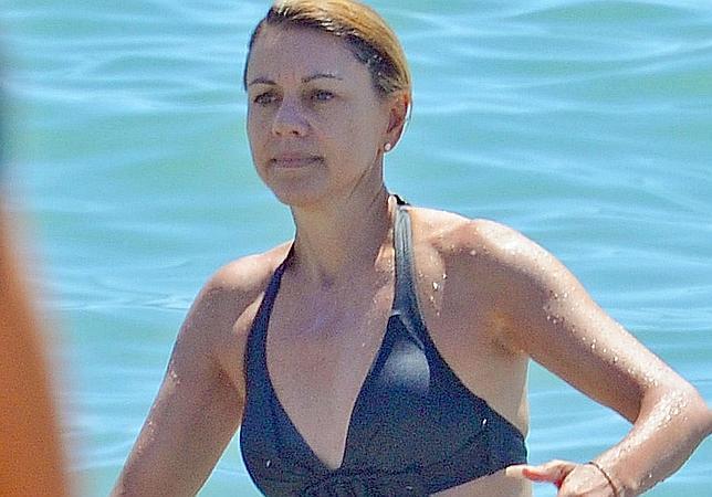 El armario de verano de María Dolores de Cospedal