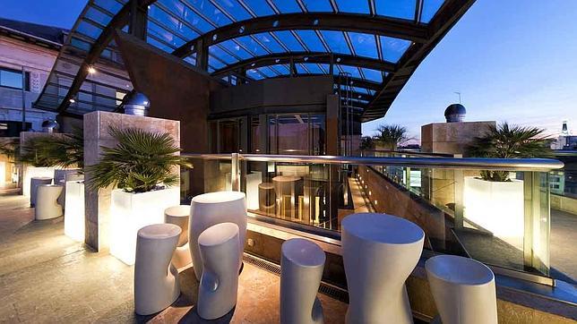 El Hotel Urban tiene cinco estrellas y una espectacular terraza