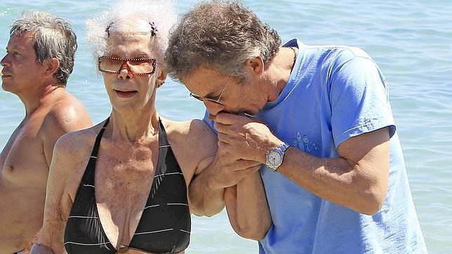 Cayetana de Alba y Alfonso Diez ya están juntos en Ibiza