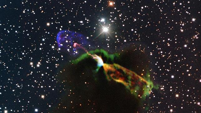 Observaciones con el telescopio ALMA ofrecen imágenes hasta ahora nunca vistas del nacimiento de una estrella