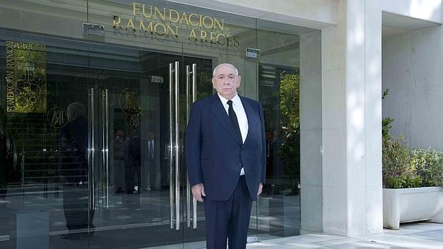 El Corte Inglés gana 171 millones de euros en el peor año de la crisis para el consumo