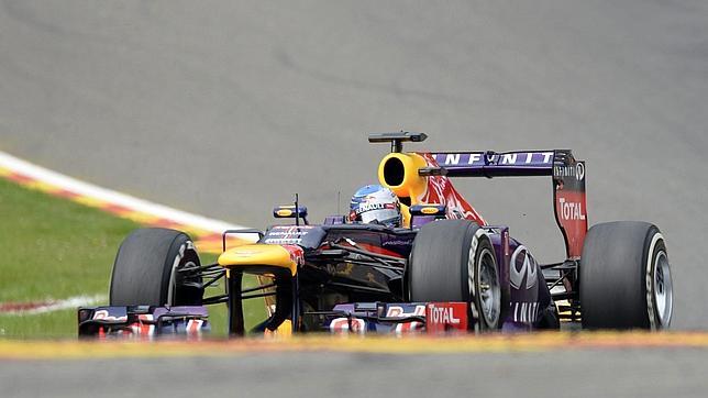 Alonso se acerca a Vettel