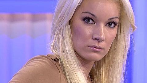 Belén Roca, la sobrina díscola de Camilo José Cela, se desnuda en «Interviú»