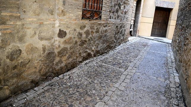 Los excrementos de palomas se ceban con dos iglesias