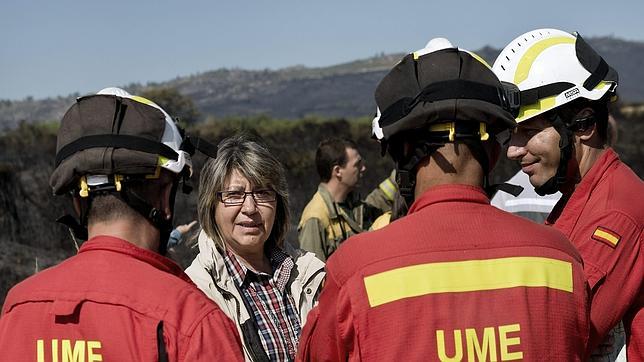Rosa Quintana: «Los incendiarios están acabando con un patrimonio que es de todos»