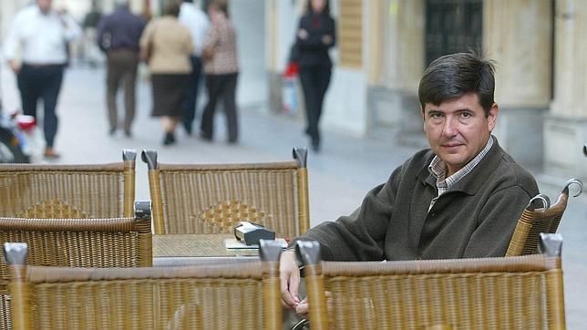 Manuel Pimentel, un ministro que estuvo 13 meses en la cartera de Trabajo y dio una lección insólita de honestidad en la política española