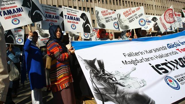 Arranca en Turquía el juicio por el golpe de estado de 1997