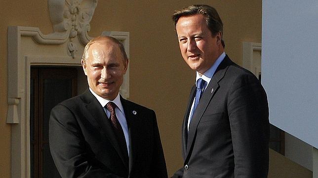 Cameron y Rajoy abordarán mañana en San Petersburgo el conflicto de Gibraltar