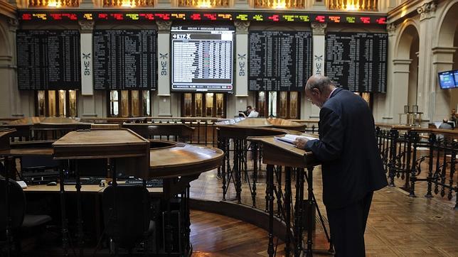 El Tesoro coloca más de 4.000 millones a menor interés