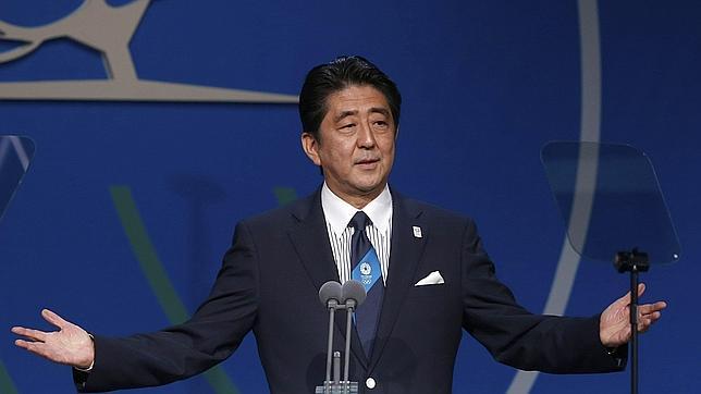 El éxito de «Abenomics» reabre las carteras de los japoneses