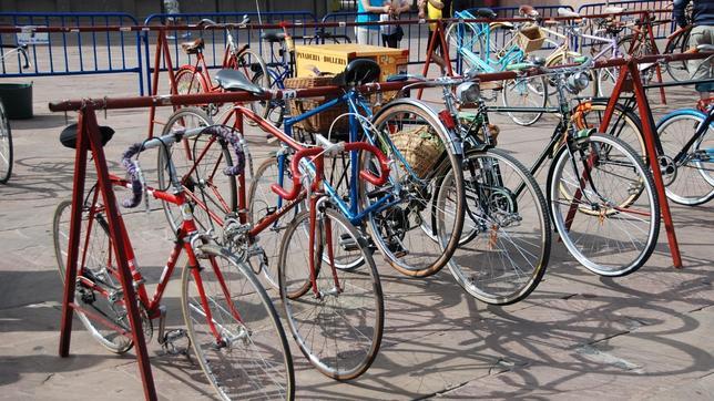 Alc zar de San Juan acoge el I Encuentro de Bicicletas Cl sicas