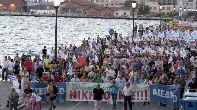 La «troika» volverá a analizar la banca española a finales de septiembre