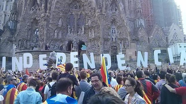 En directo-Diada: El independentismo se vuelca con la Vía Catalana