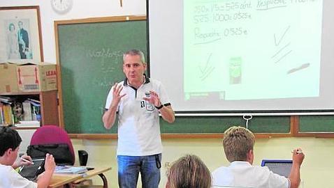 Los libros digitales se instalan con polémica en las aulas