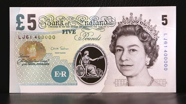 Libras esterlinas ¿de plástico?