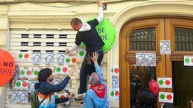 Pons no denunciará el acoso a su casa, pese a que la juez ve coacción