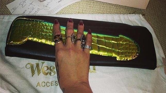 El bolso con forma de pene de Rihanna
