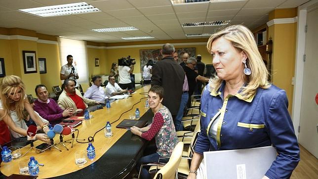 La Junta rechaza la negociación bilateral entre Gobierno y Generalitat