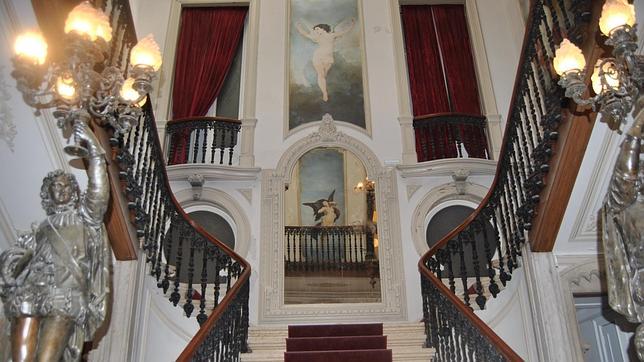 El impresionante palacete Ribeiro da Cunha acoge en su interior quince espacios comerciales