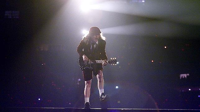 Un colegio búlgaro usa música heavy como timbre de inicio de las clases