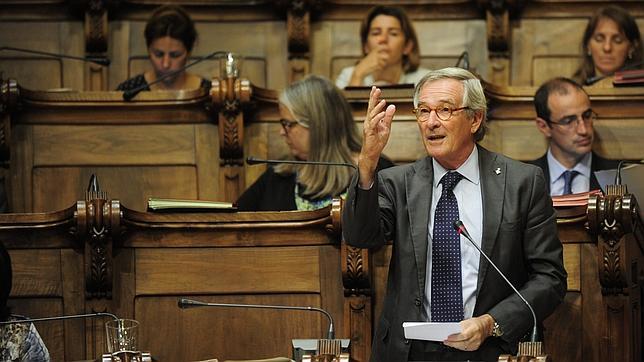 Trias promete dar merienda escolar a los niños de Barcelona que lo necesiten