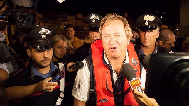 El héroe del Giglio y sus 11 magníficos