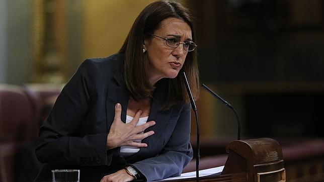 El PSOE redobla su acoso a Rajoy con una moción que exige «responsabilidades políticas»