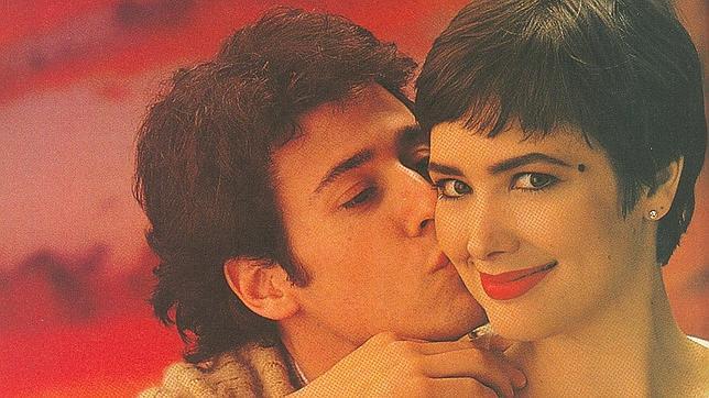 La pareja en la ficción posa para la revista en un reportaje