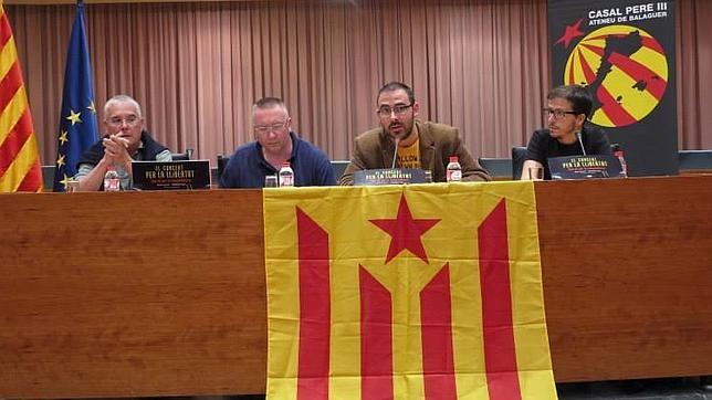 El independentismo catalán premia al PSOE aragonés por sus servicios prestados