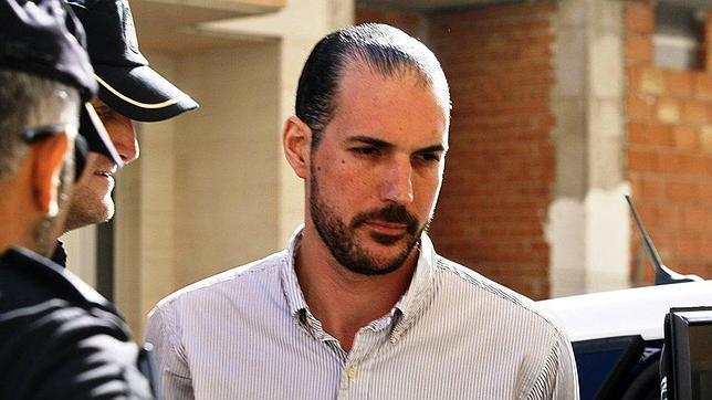 Cuenca se niega a declarar por el crimen de los holandeses
